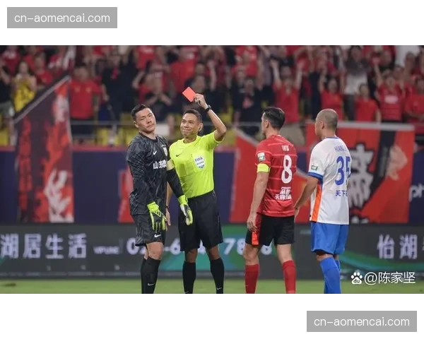 社论：VAR介入进球前进攻阶段犯规的判罚标准，在三月引发持续讨论