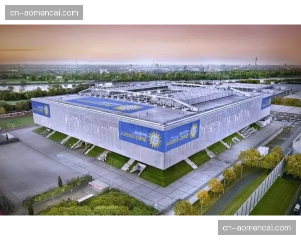 大陆竞技场设计亮点：360度玻璃幕墙打造现代化观赛体验